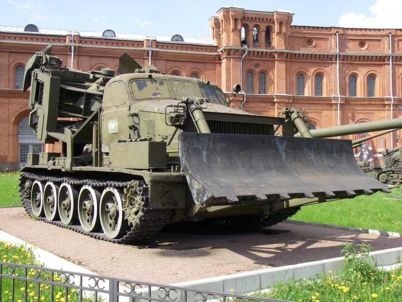 Инженерная машина бат-2