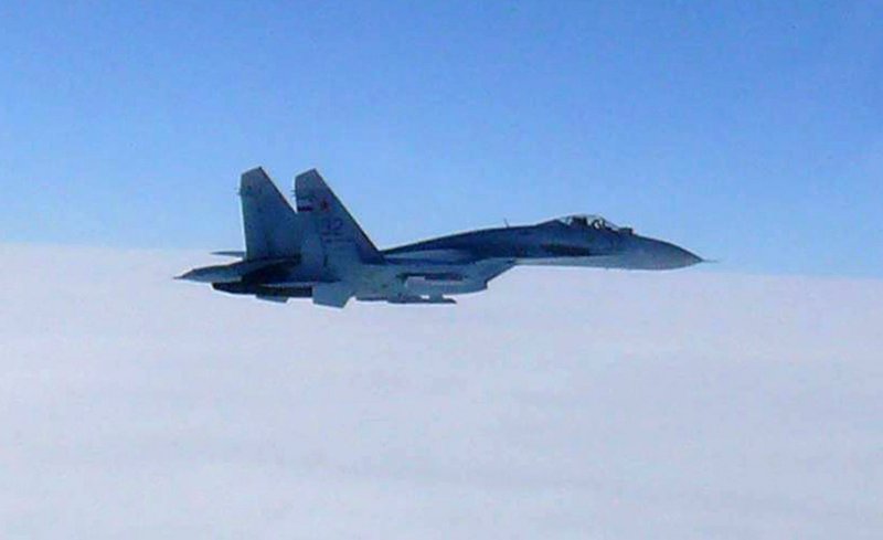 Бомбардировщик США 200 км от границы России