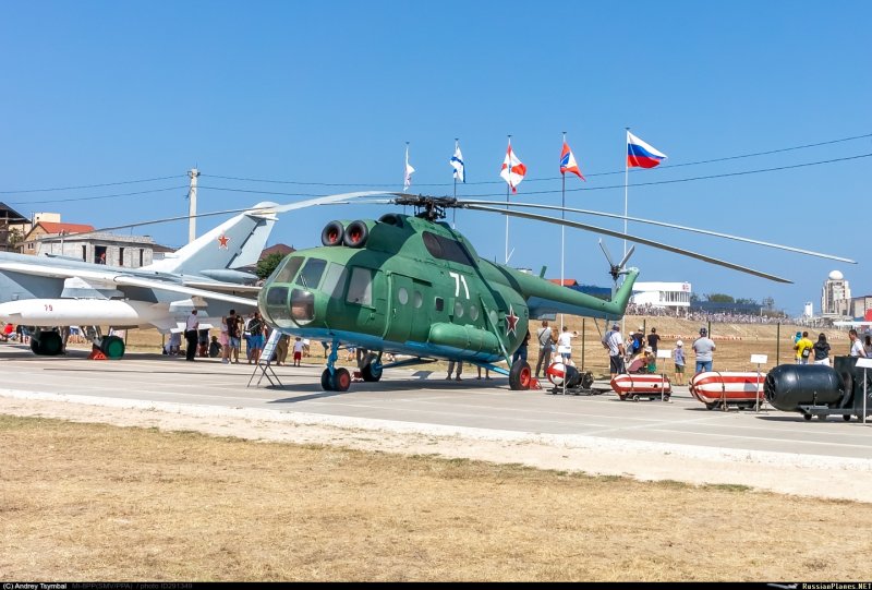 Вертодром остров русский