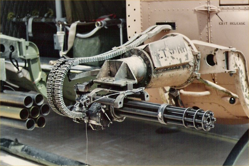 Uh-1 Minigun