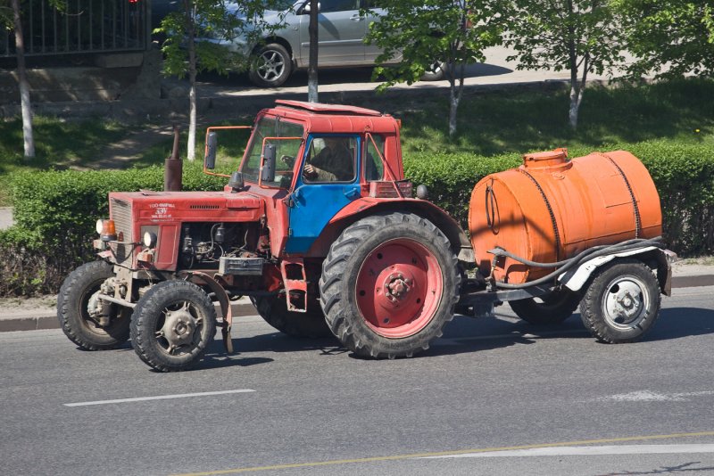 Трактор МТЗ 82 С прицепом