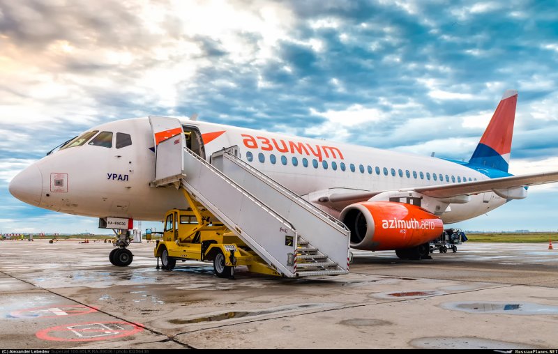 SSJ 100 Азимут