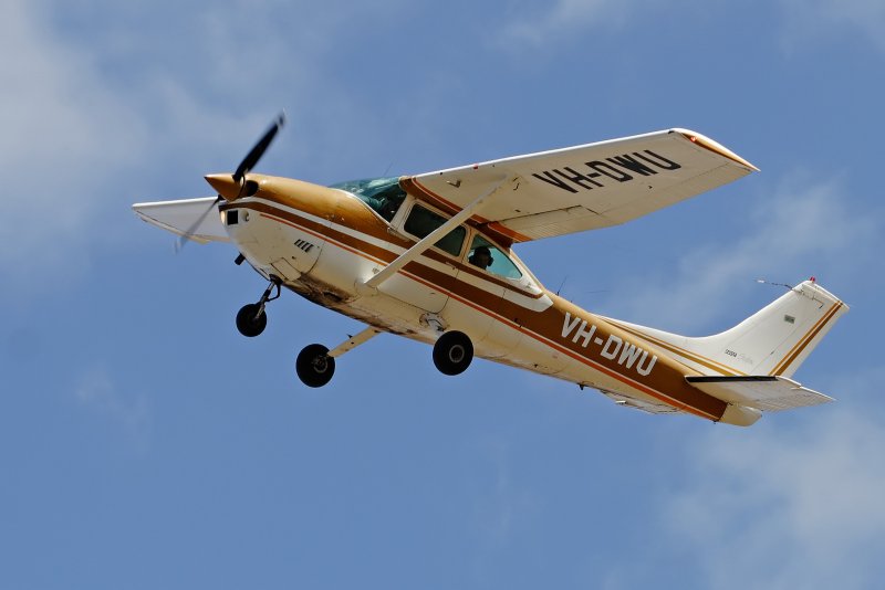 Легкомоторный самолет Cessna