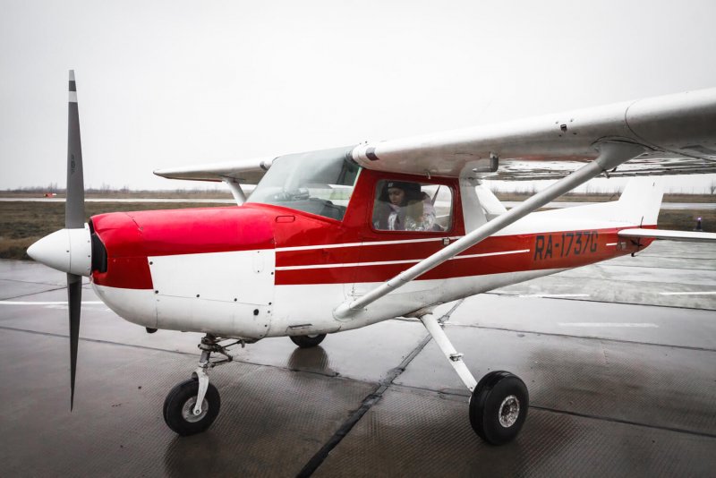 Легкомоторный самолет Cessna 172