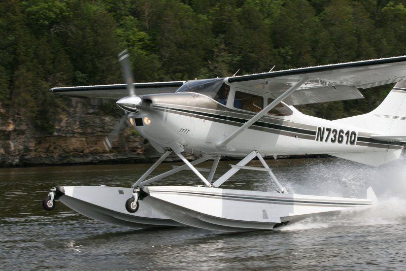 Cessna t182t рассадка