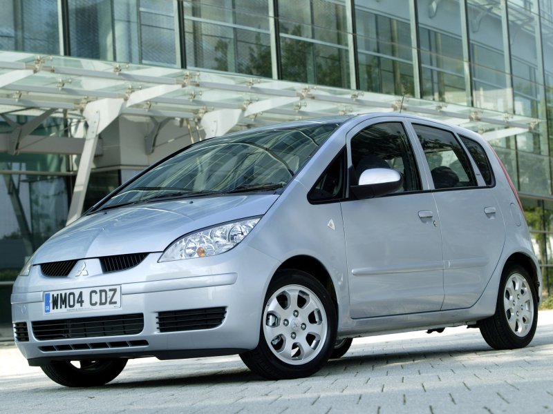 Mitsubishi Colt z30