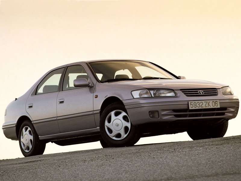 Toyota Camry 2000 2.2