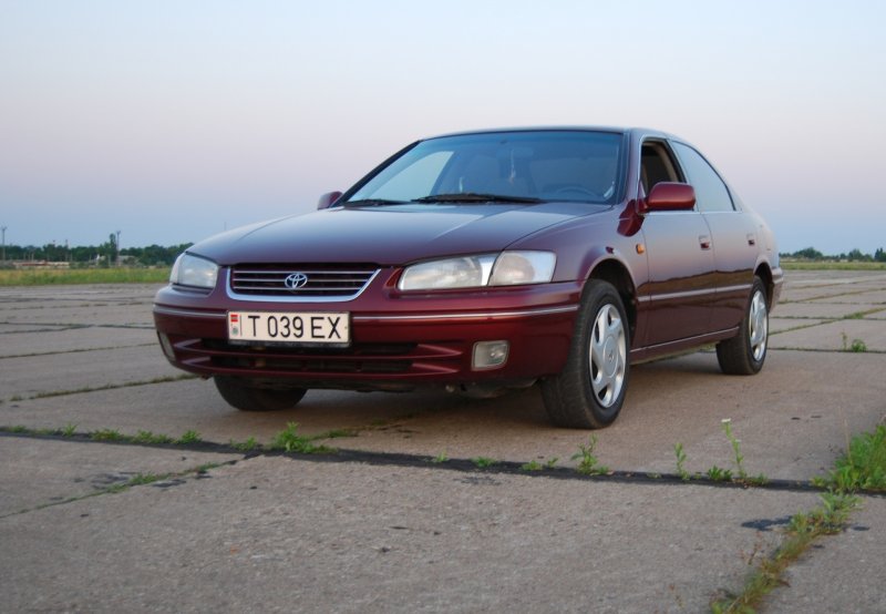 Toyota Camry 1998 2.2