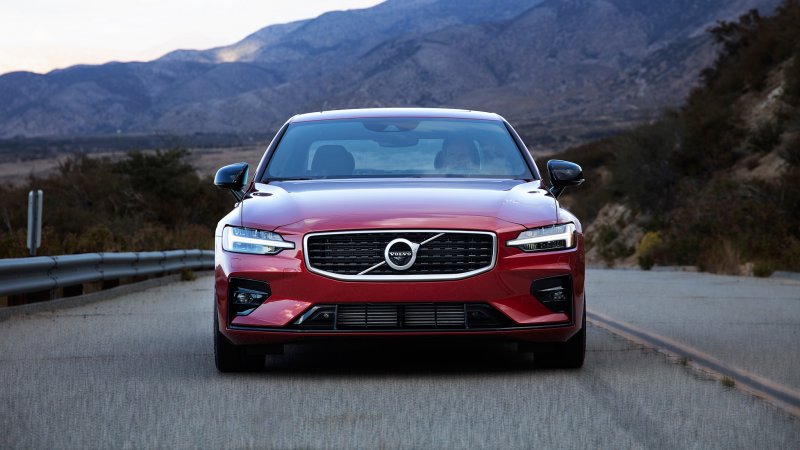 Самосвал карьерный Volvo r100e