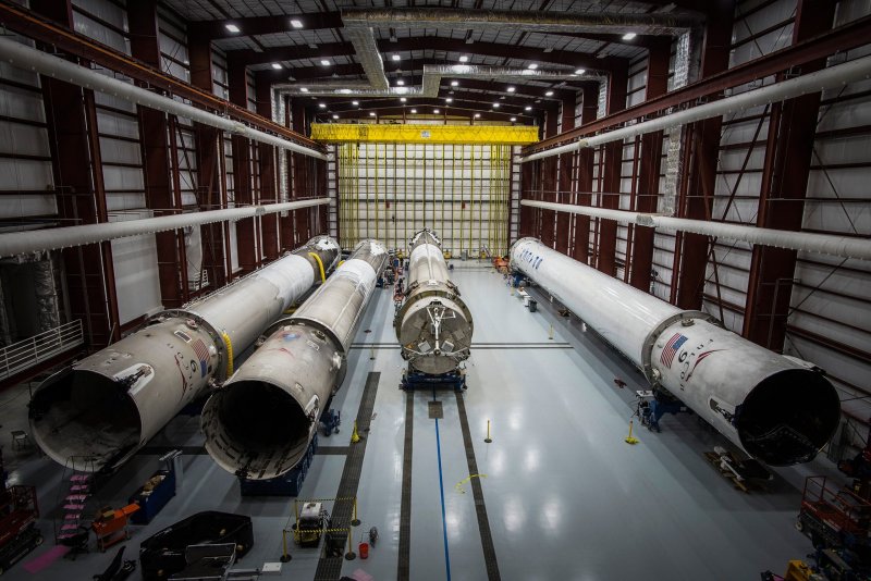 Вторая ступень Falcon 9