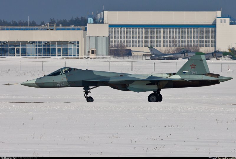 Т-50 истребитель первый полет