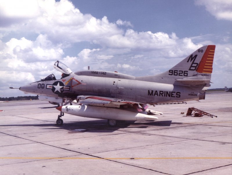 MCDONNELL Douglas ta-4 Skyhawk