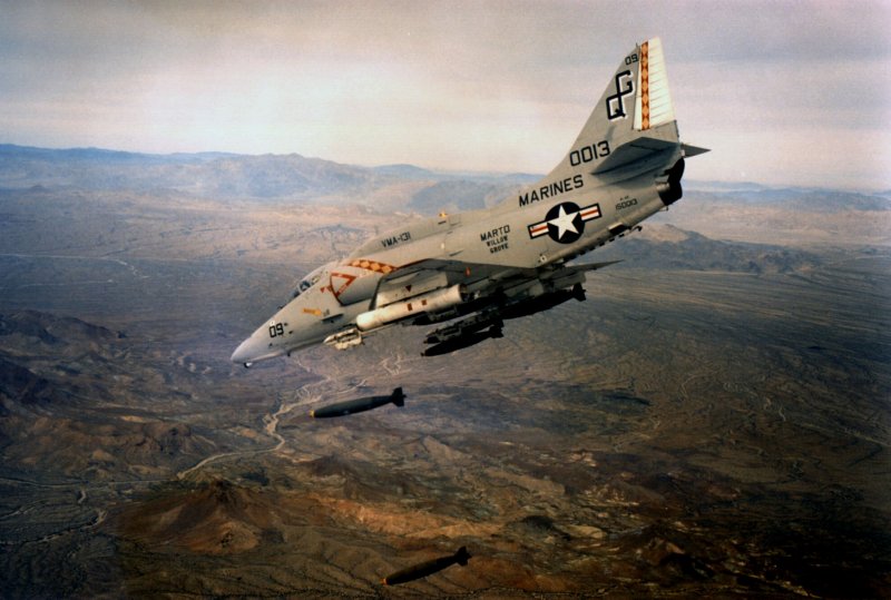 Ta-4j Skyhawk