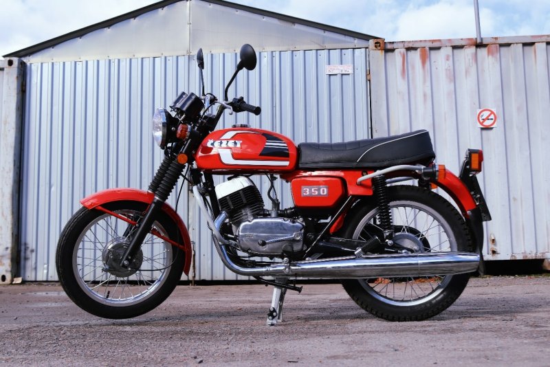 Cezet 350 2021