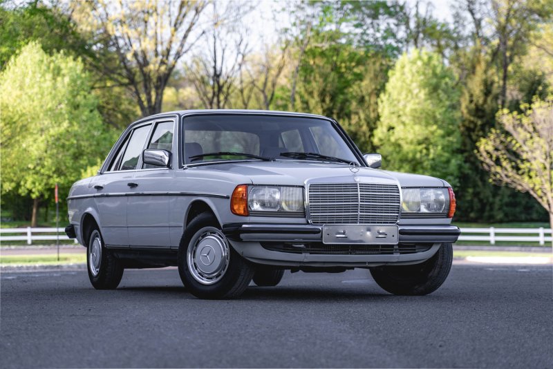 Mercedes-Benz w123 300