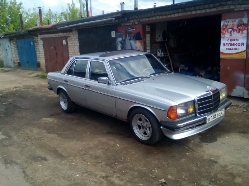 Mercedes-Benz 300td