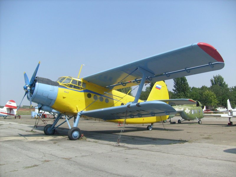 Самолёт АН-2