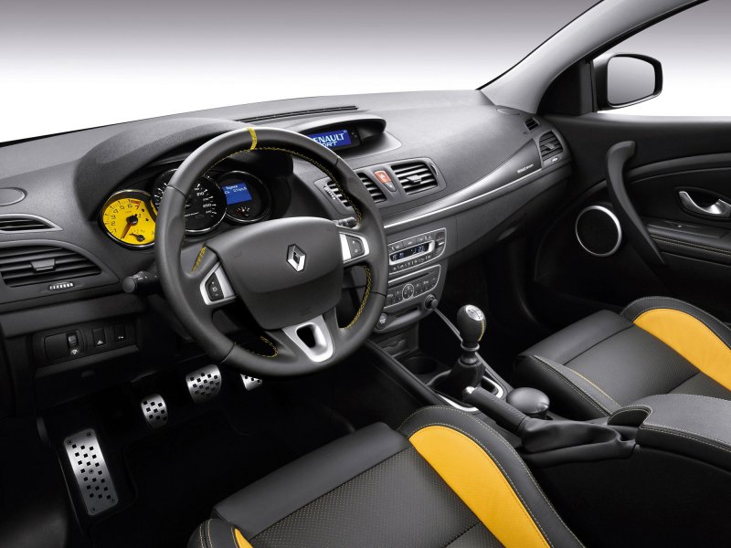 Renault Megane 3 RS салон
