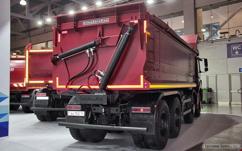 КАМАЗ 65801 самосвал
