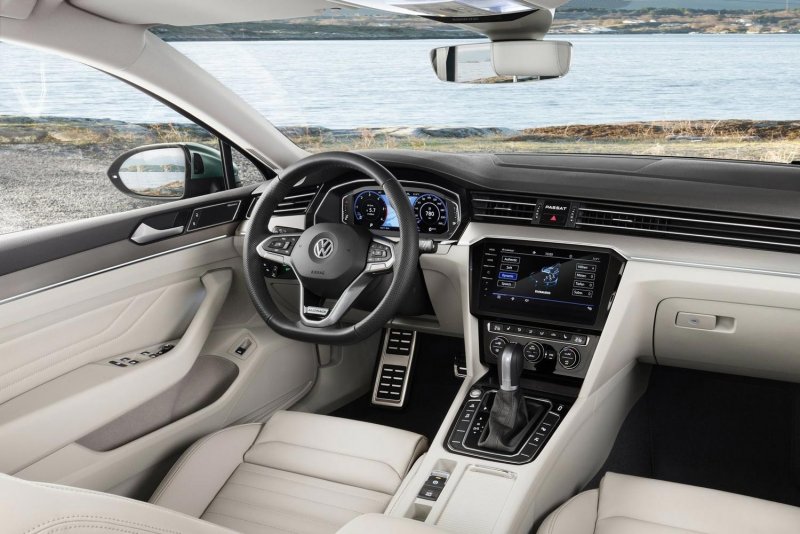 Volkswagen Passat b8 салон