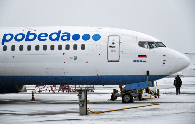 Борт самолета 737-800 победа