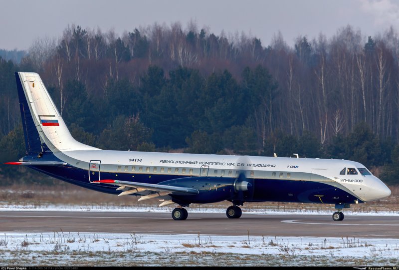Ил-114 салон