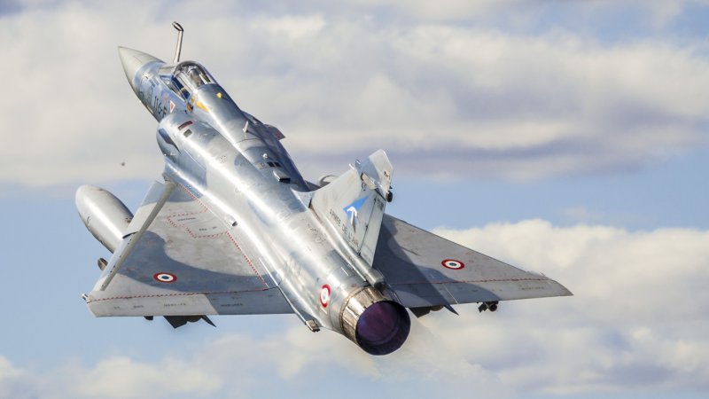 Mirage 2000 самолет