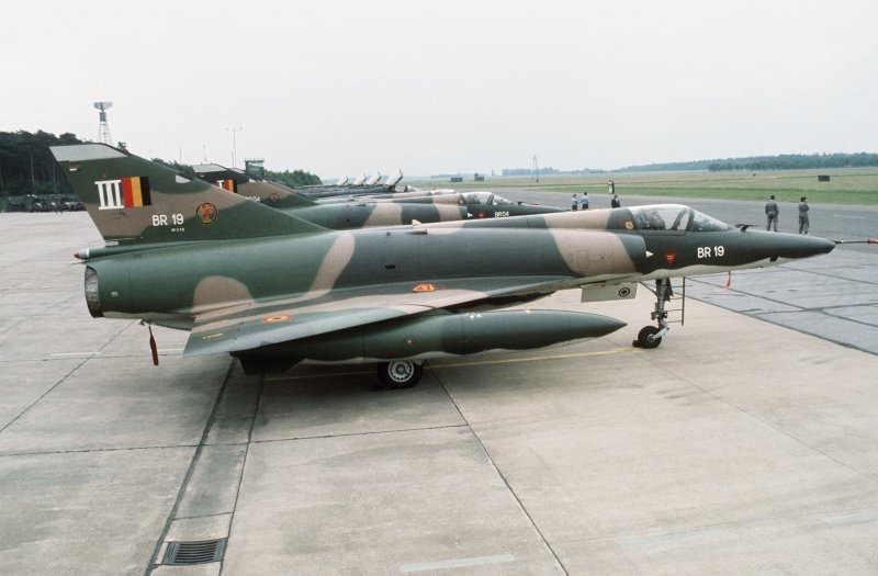 Dassault Mirage 5 самолет