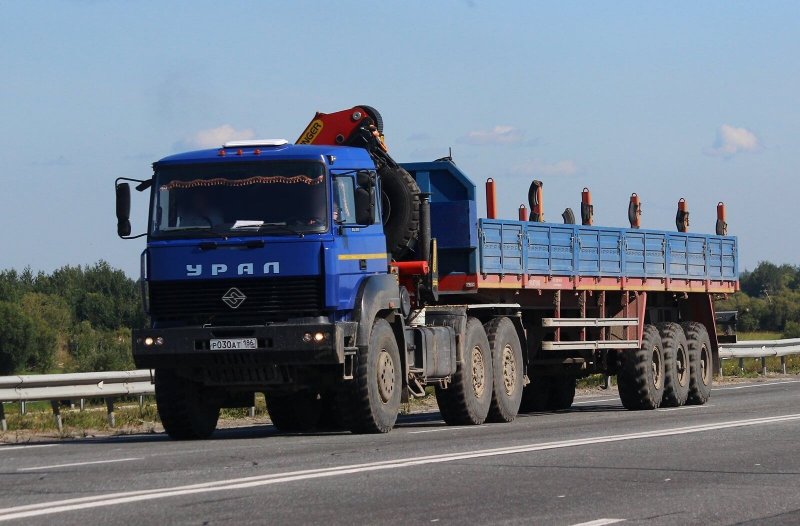 Урал 6370 тягач