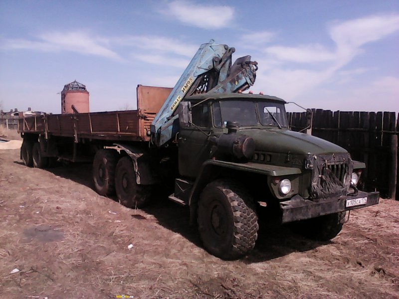 Урал 4320 с полуприцепом