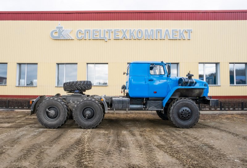 Седельный тягач Урал 44202-0311