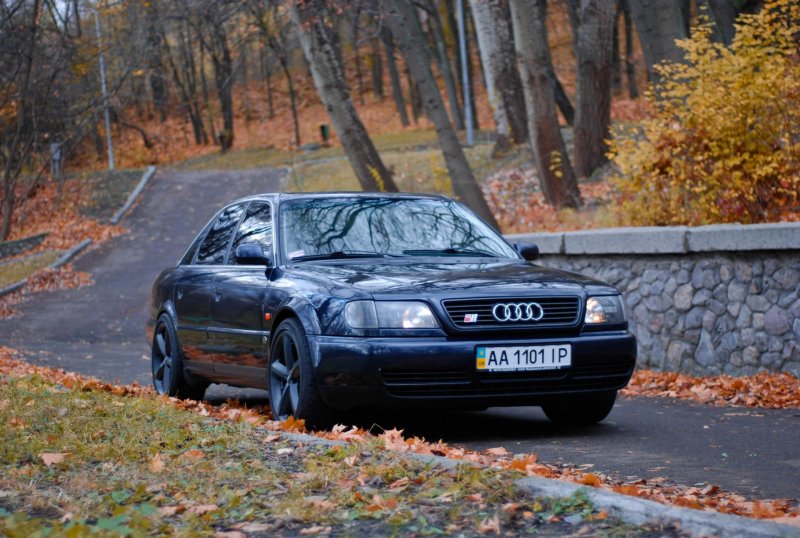Ауди 100 с4