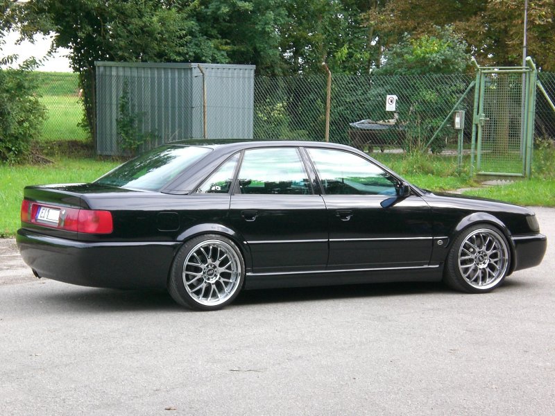 Audi 100 (c4)