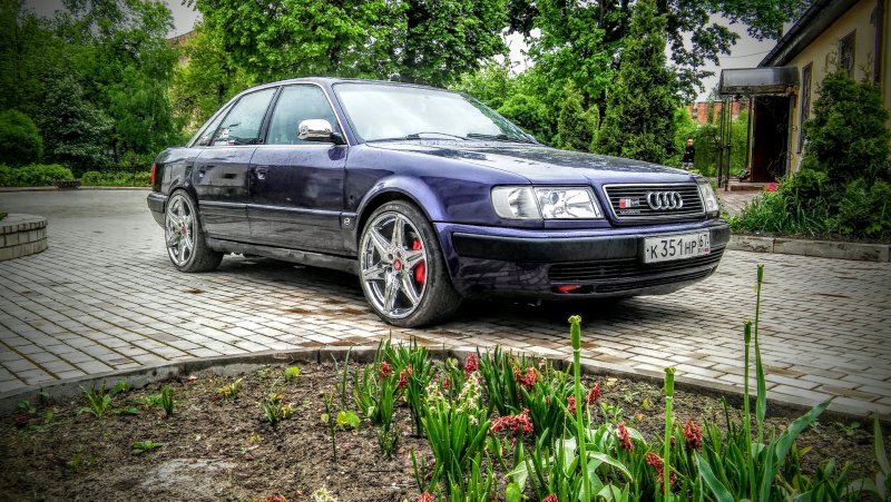 Audi 100 c4 s4