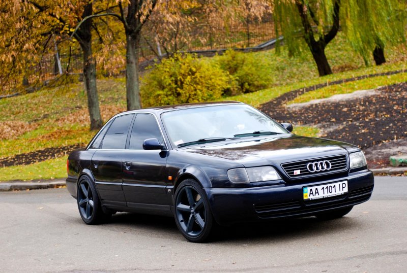 Ауди а6 с4 Авант кватро