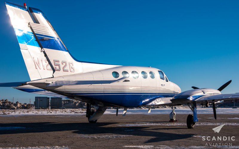 Cessna 414 кабина