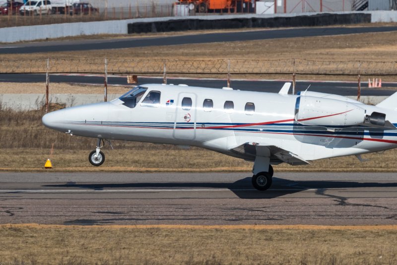 Cessna t-207a