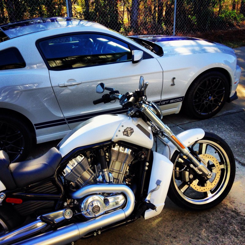 Мотоцикл Harley-Davidson v-Rod muscle