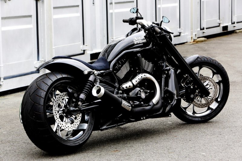 Мотоцикл Harley Davidson v Rod 2018