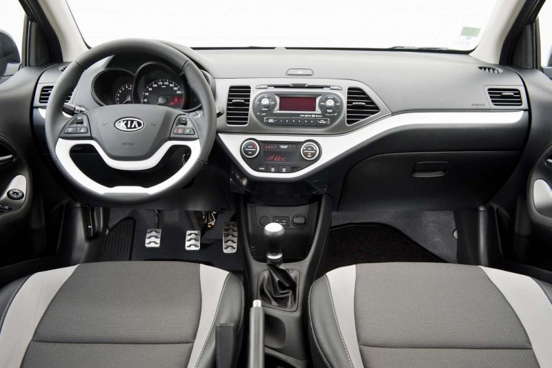 Kia Picanto 2012 салон