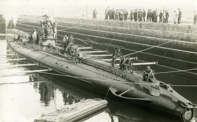 Немецкая подводная лодка u110
