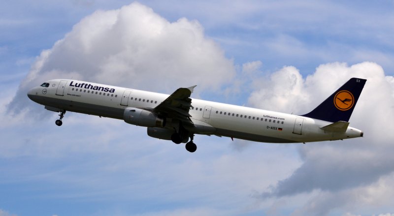 Air Moldova Airbus a321 салон