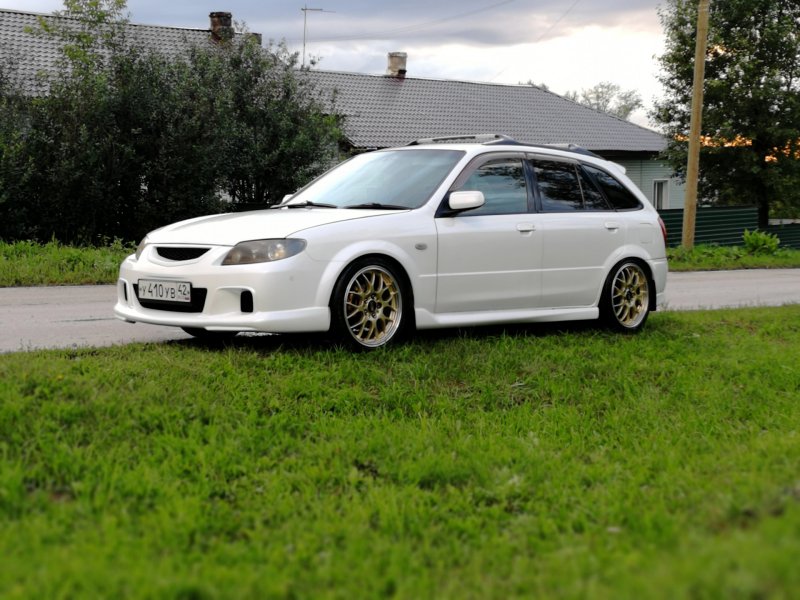 Tuning Mazda familia 2001