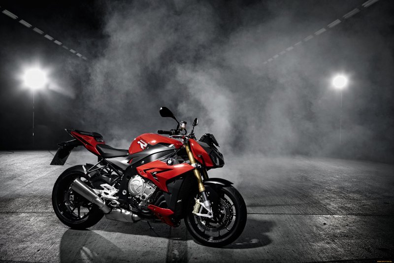 Мотик BMW s1000r