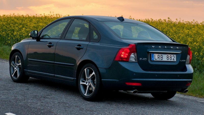 Volvo s40 хэтчбек 2005