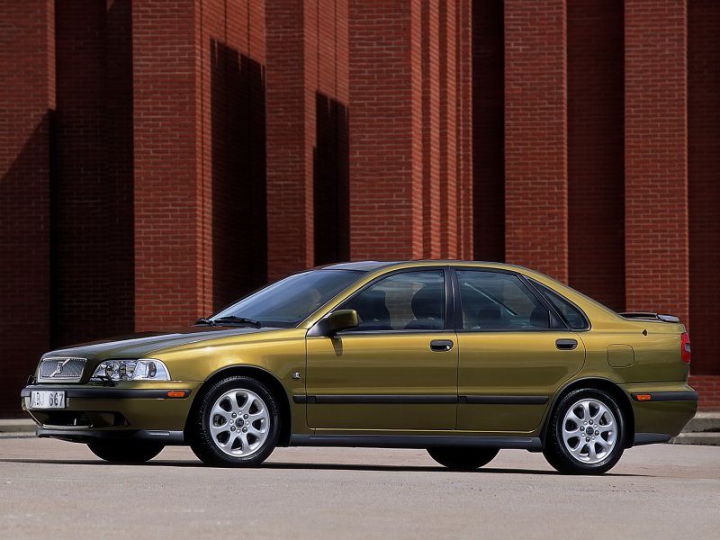 Volvo s40 i
