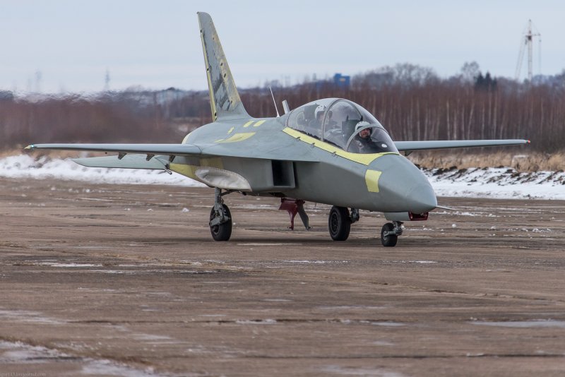 Ср-10 учебно-тренировочный самолет