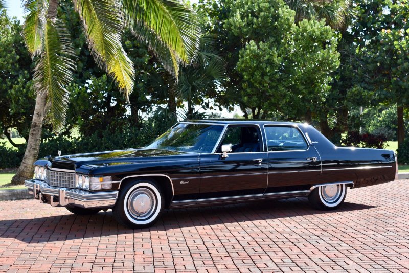 Cadillac Fleetwood Brougham катафалк