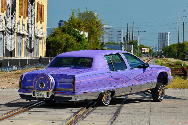 Cadillac Fleetwood Brougham