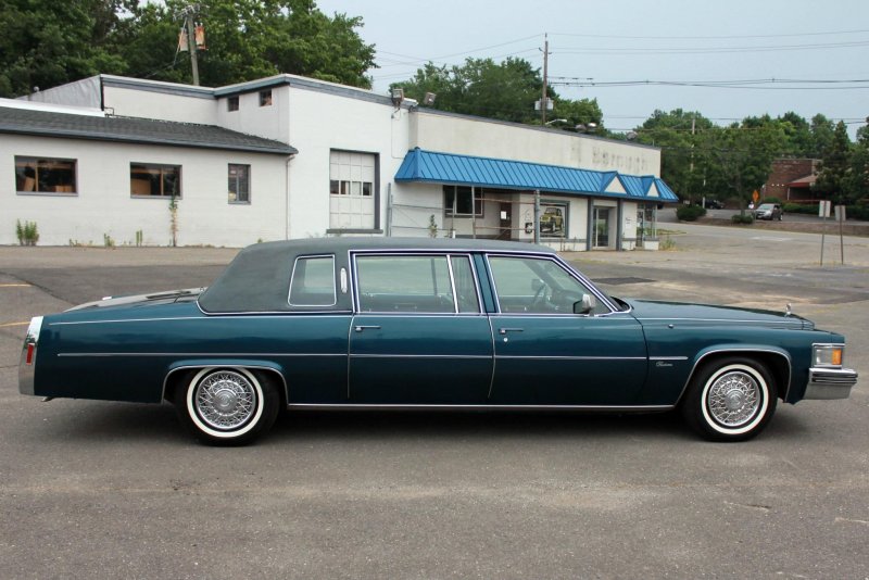 Cadillac Fleetwood Brougham 1993